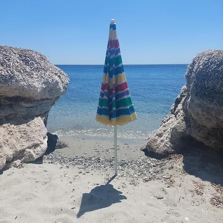 Feriehus Shardana House - Front Beach